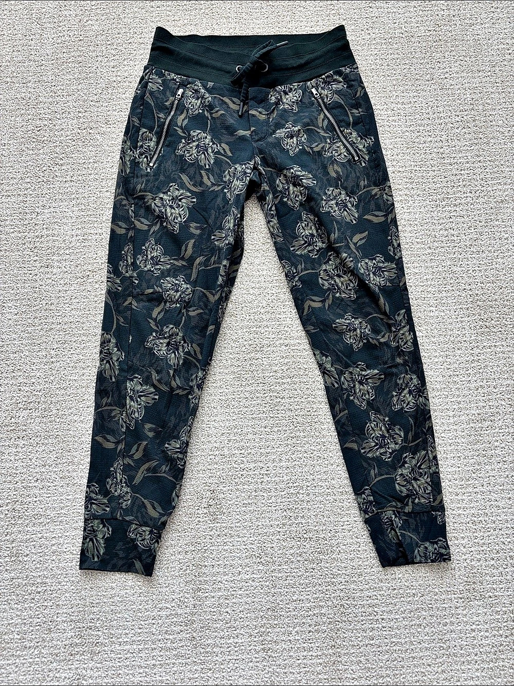 Athleta Trekkie North Printed Jogger Floral Pants Green/Brown XS